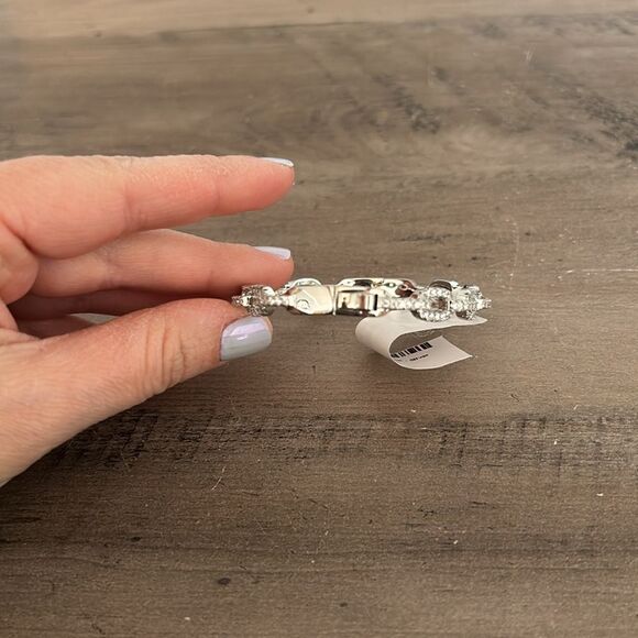 NWT Silver Rhinestone Bracelet - Picture 3 of 4